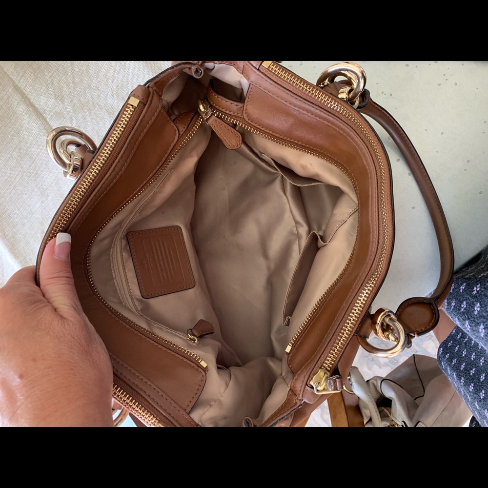 Authentic Coach Purse 👜👜 - Picture 6 of 8